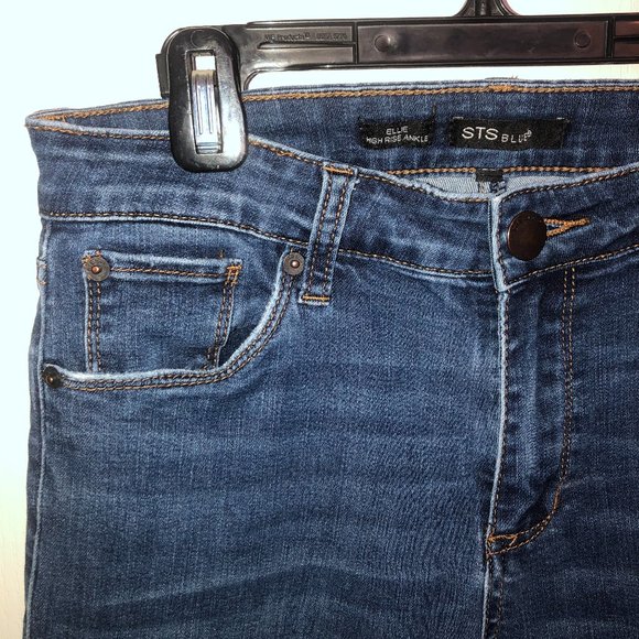 Jeans - Picture 1 of 4